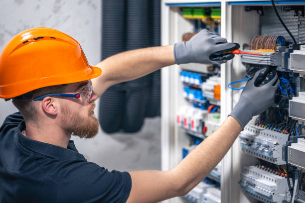 Best Affordable Emergency Electrician  in Union Grove, WI